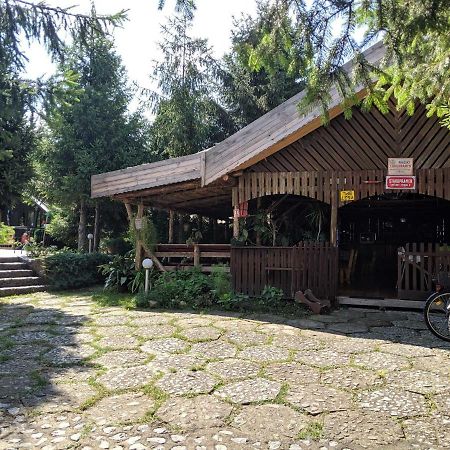 Camping Robinson Country Club 오라데아 외부 사진