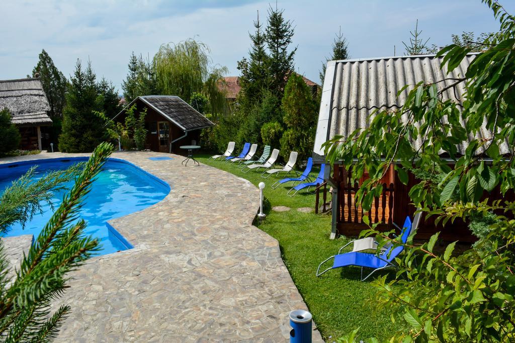 Camping Robinson Country Club 오라데아 객실 사진