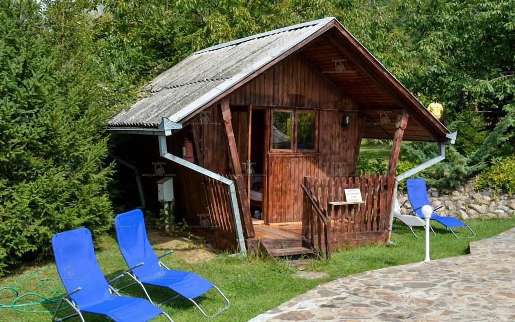 Camping Robinson Country Club 오라데아 외부 사진